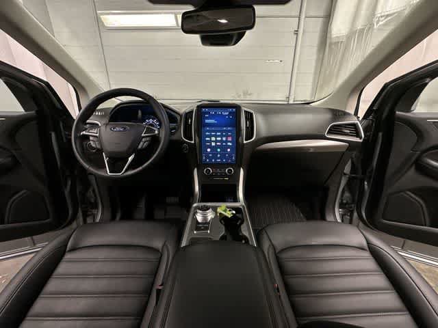 Certified 2024 Ford Edge SEL w/ Convenience Package AWD/4WD image 19
