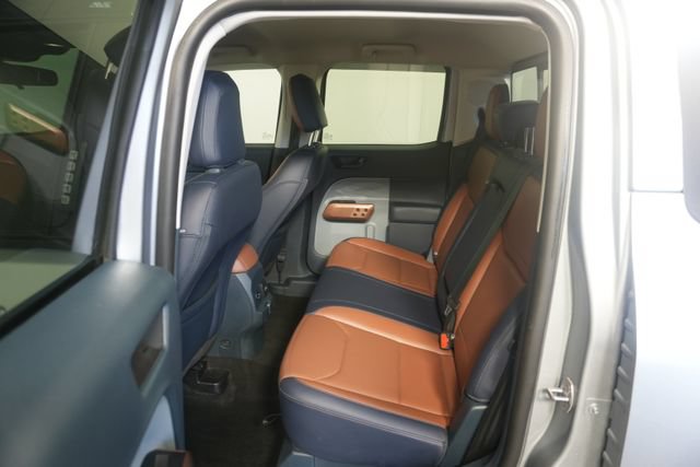 Certified 2022 Ford Maverick Lariat w/ Lariat Luxury Package AWD/4WD image 28
