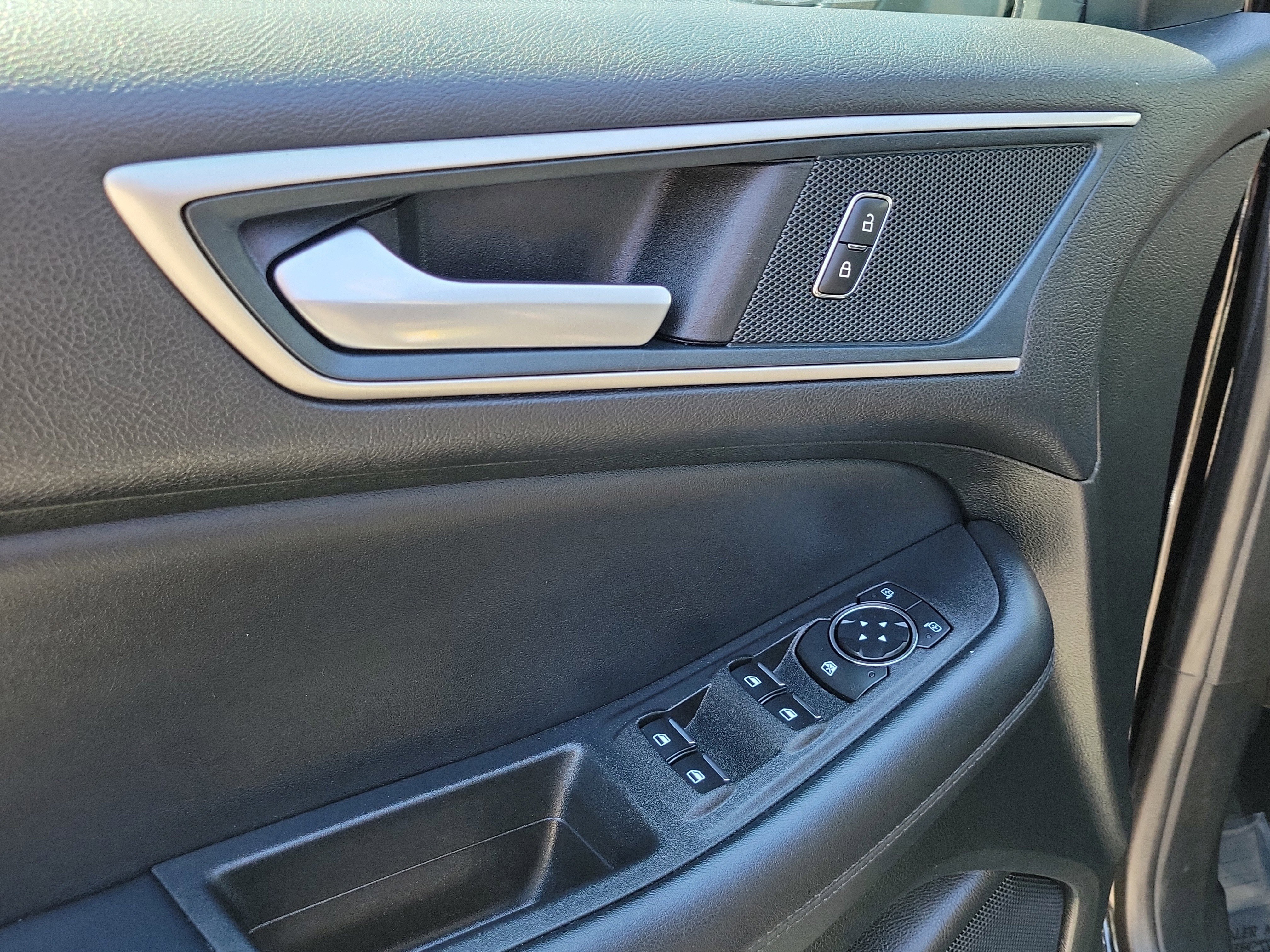 Certified 2024 Ford Edge SEL w/ Convenience Package image 20