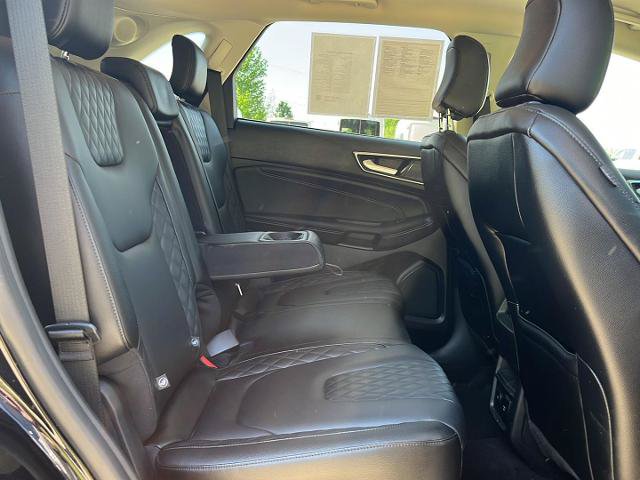 Certified 2024 Ford Edge Titanium AWD/4WD image 31