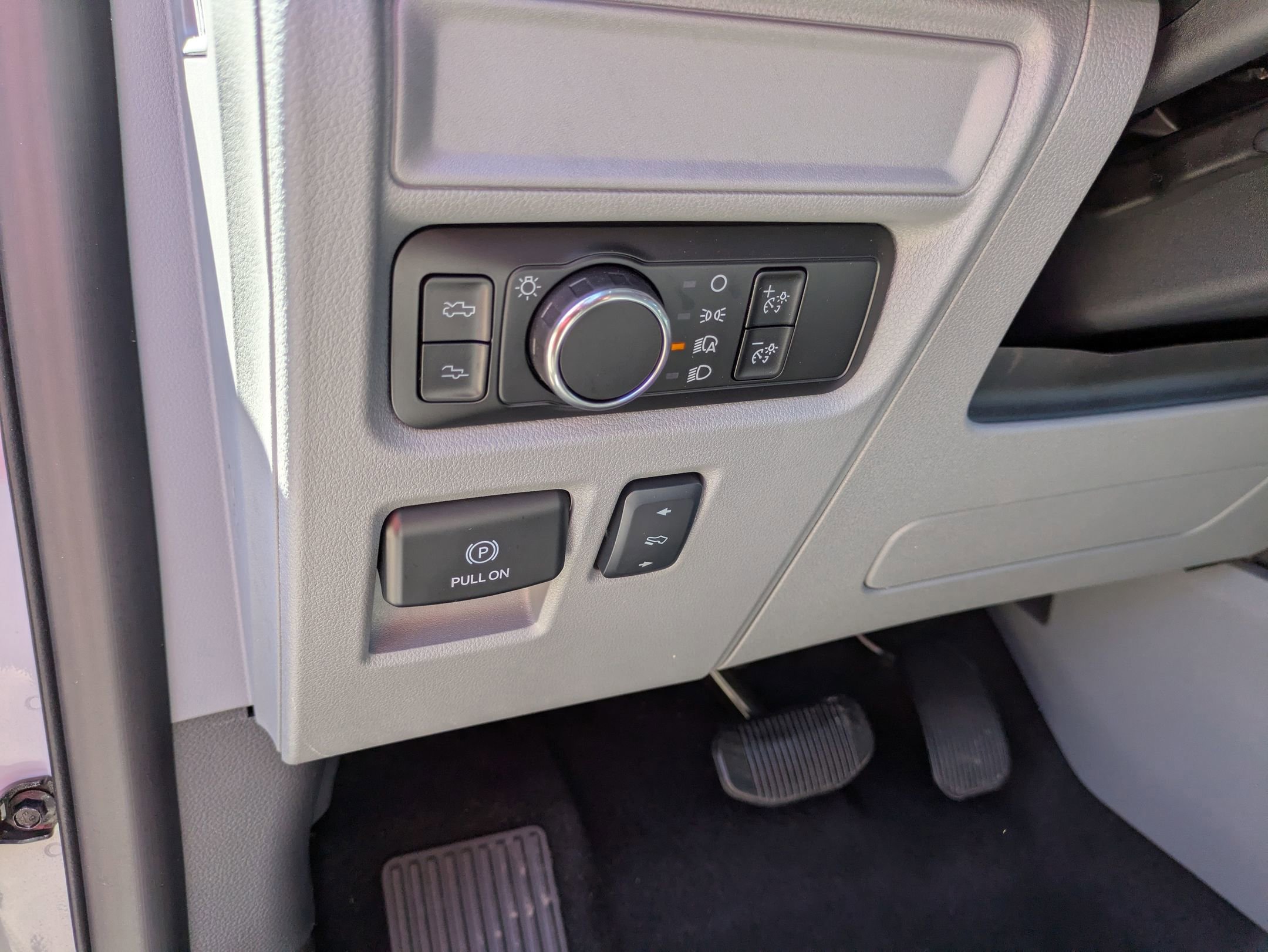 Certified 2025 Ford F150 Lightning Flash AWD/4WD image 21