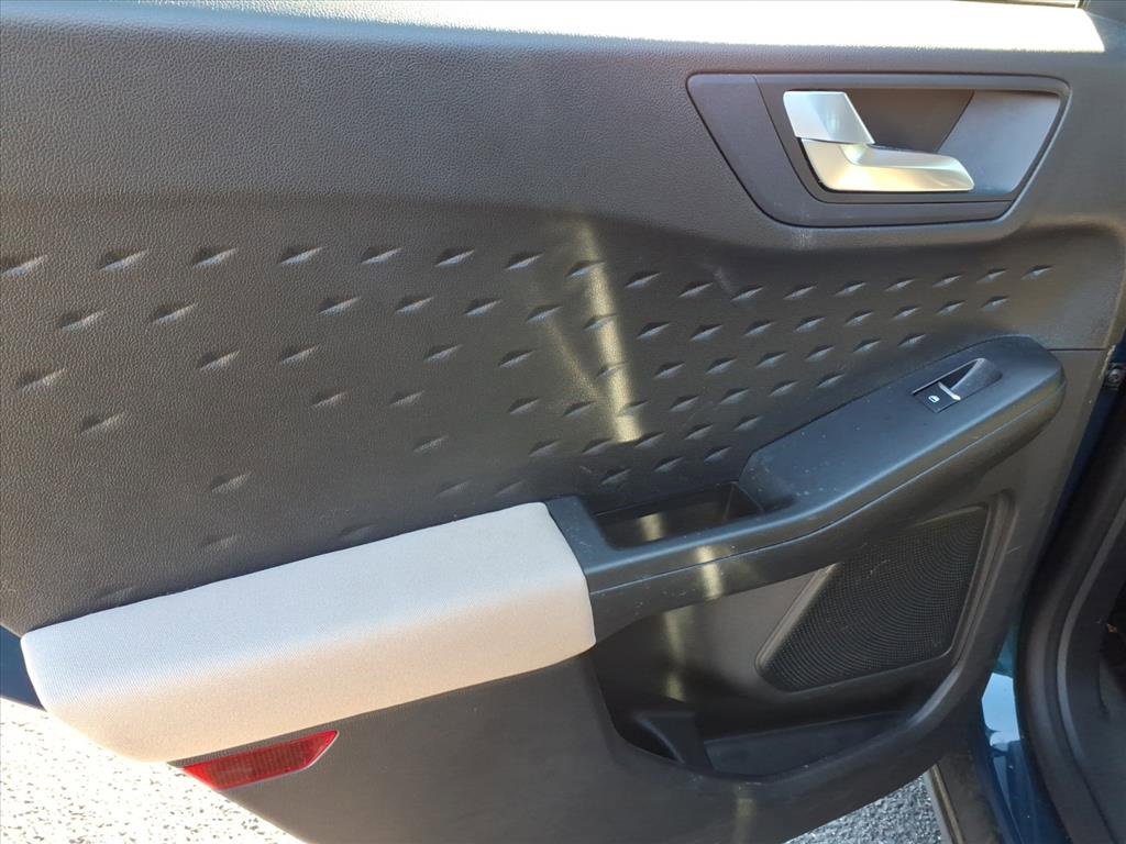 Certified 2020 Ford Escape SE image 14