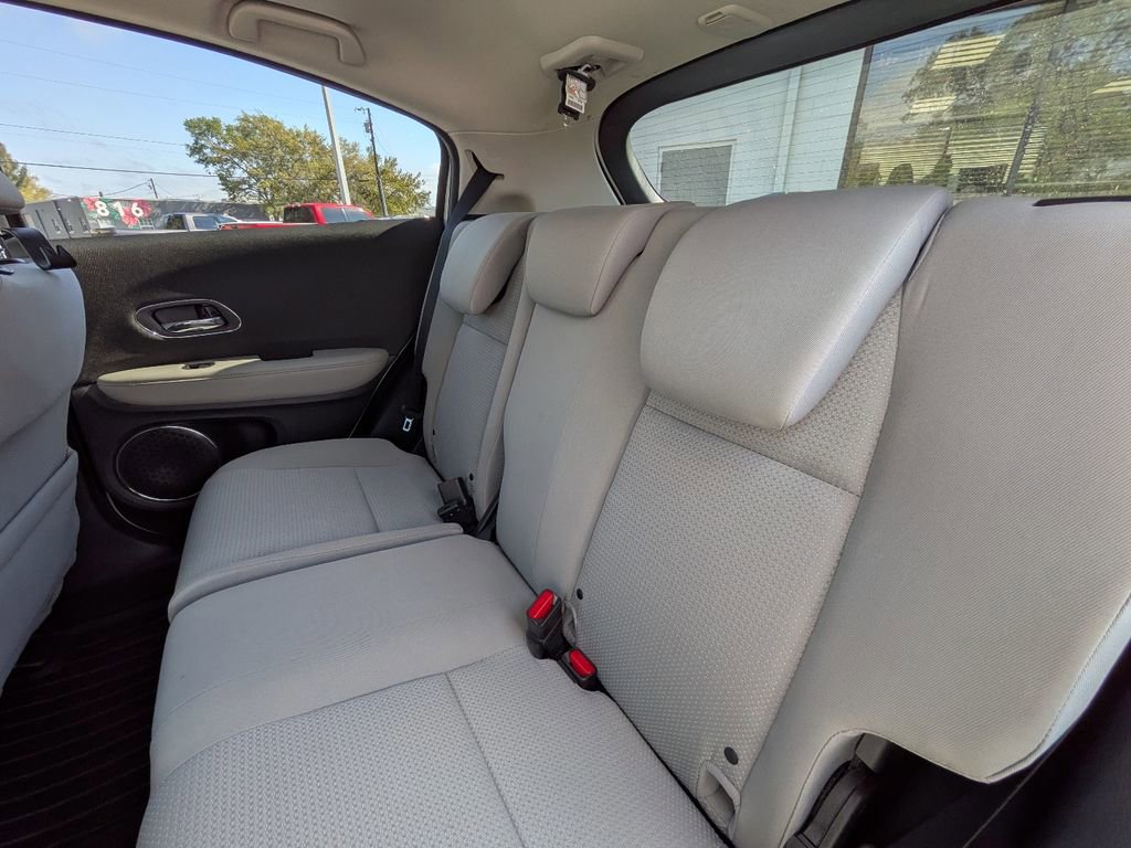 Used 2022 Honda HR-V EX image 14