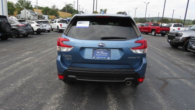 Used 2020 Subaru Forester Limited image 4