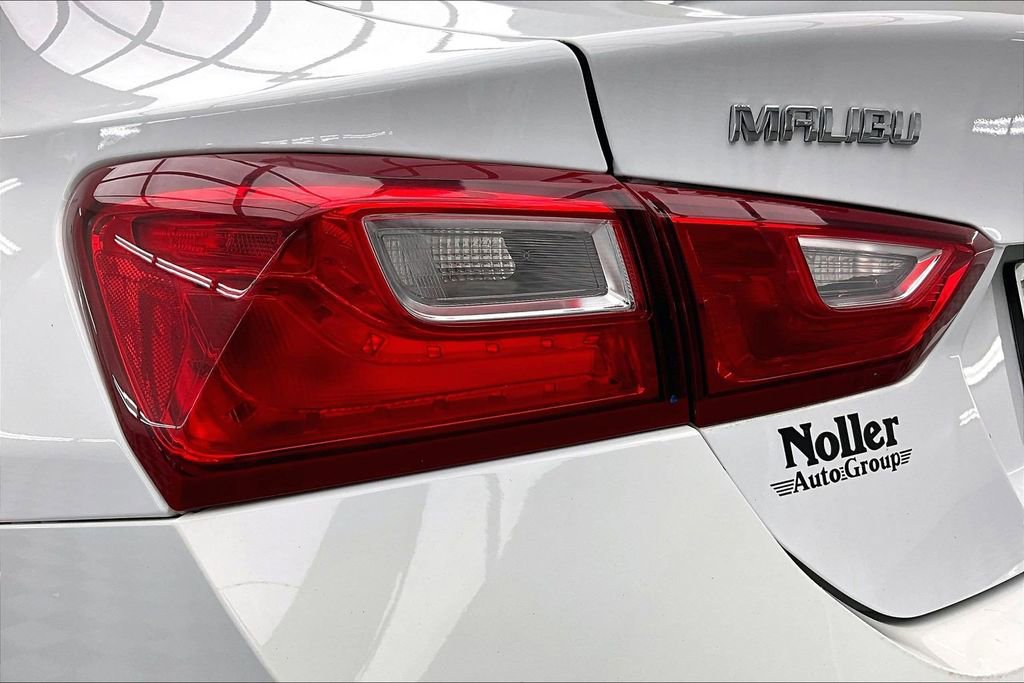 Used 2025 Chevrolet Malibu LT FWD image 30