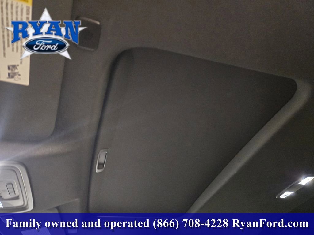 Used 2024 Chevrolet Silverado 1500 High Country w/ Technology Package image 18