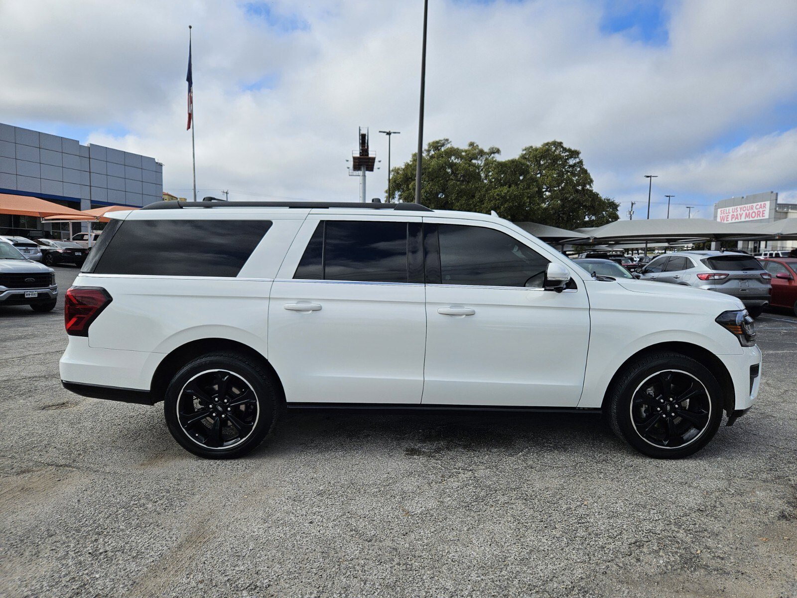 Certified 2023 Ford Expedition Max Limited image 2