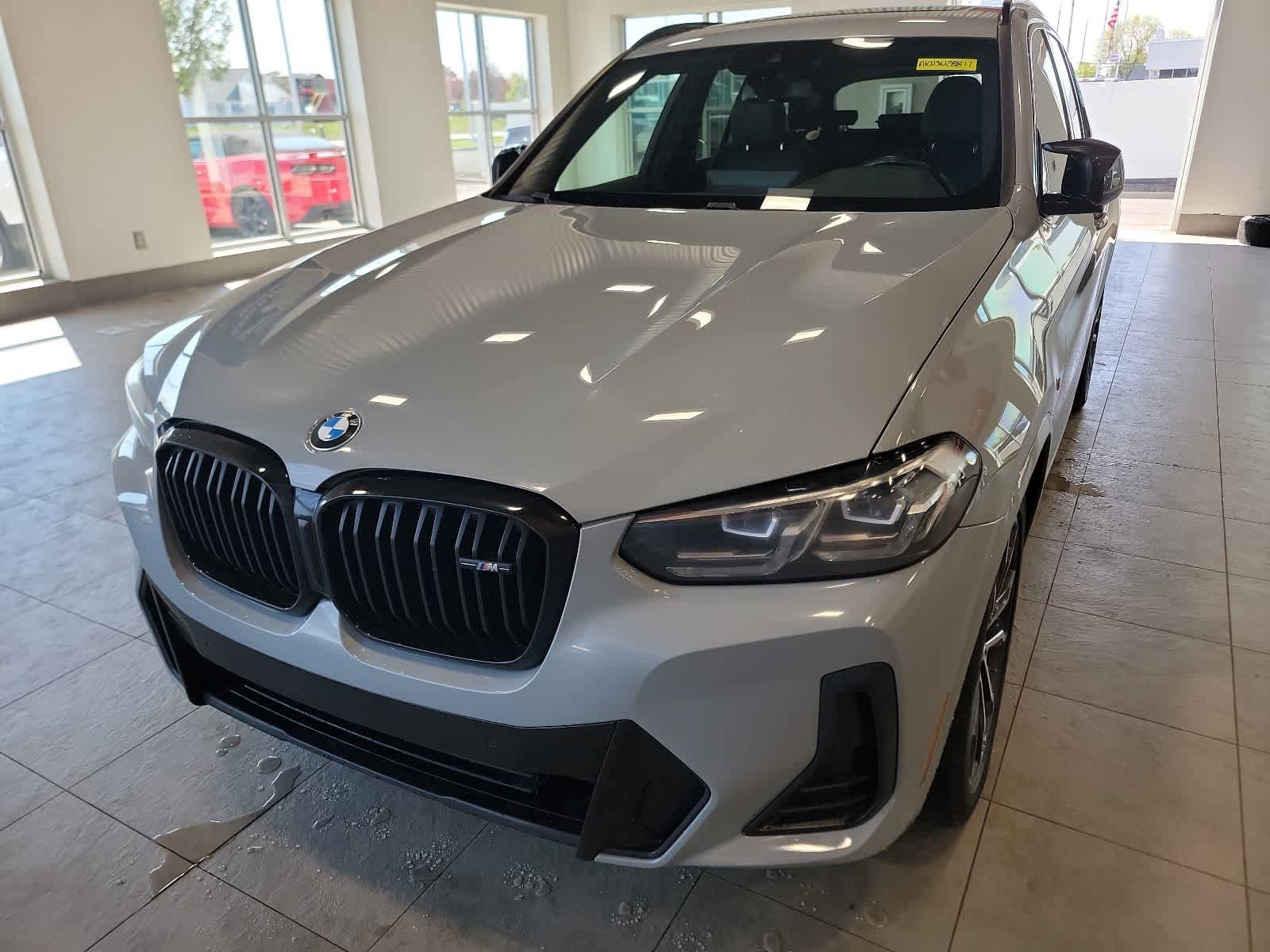 Used 2022 BMW X3 M40i AWD/4WD video 2