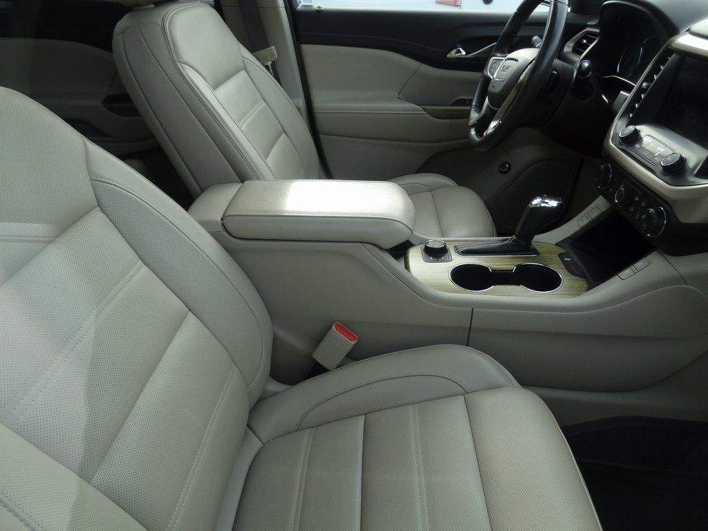 Used 2019 GMC Acadia Denali w/ Technology Package image 8