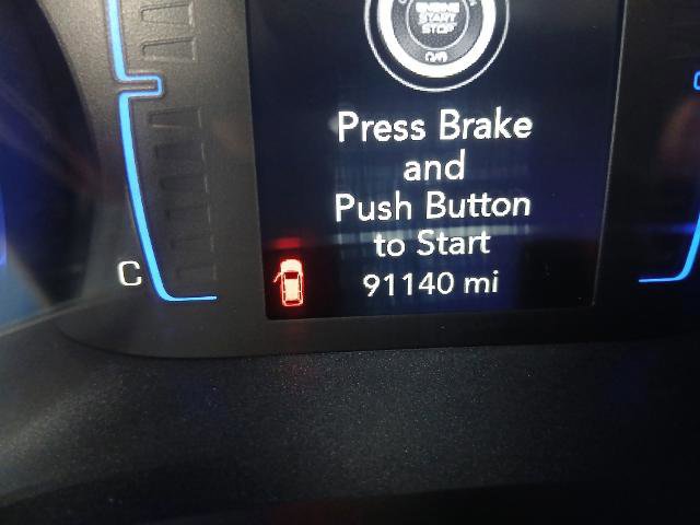 Used 2020 Chrysler Voyager Lxi image 14