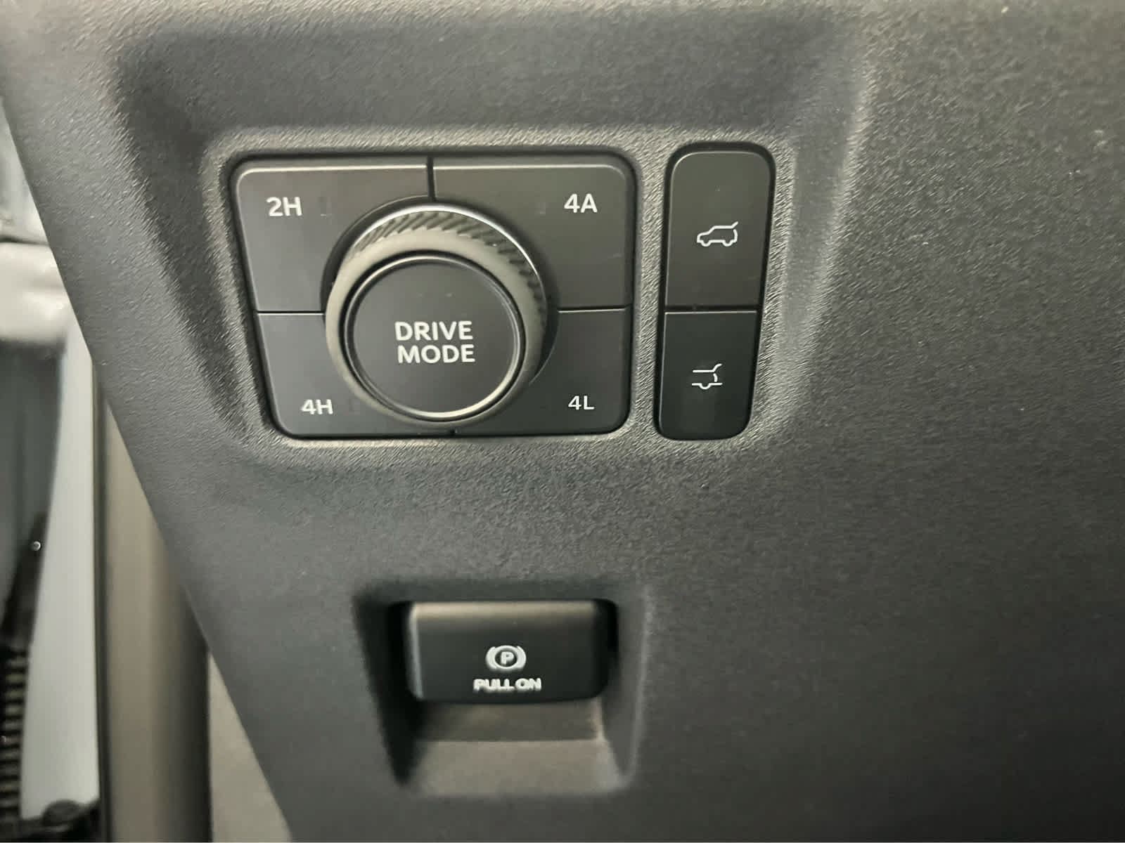 Certified 2025 Ford Expedition Active AWD/4WD image 20