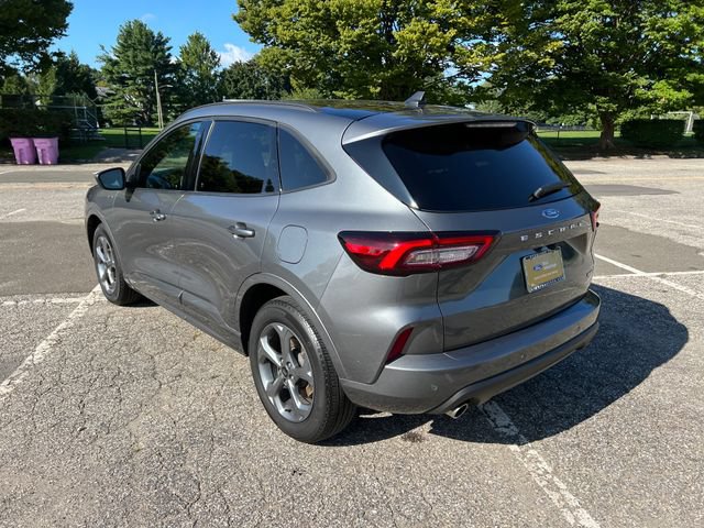 Certified 2023 Ford Escape ST-Line w/ Tech Pack #1 AWD/4WD image 7