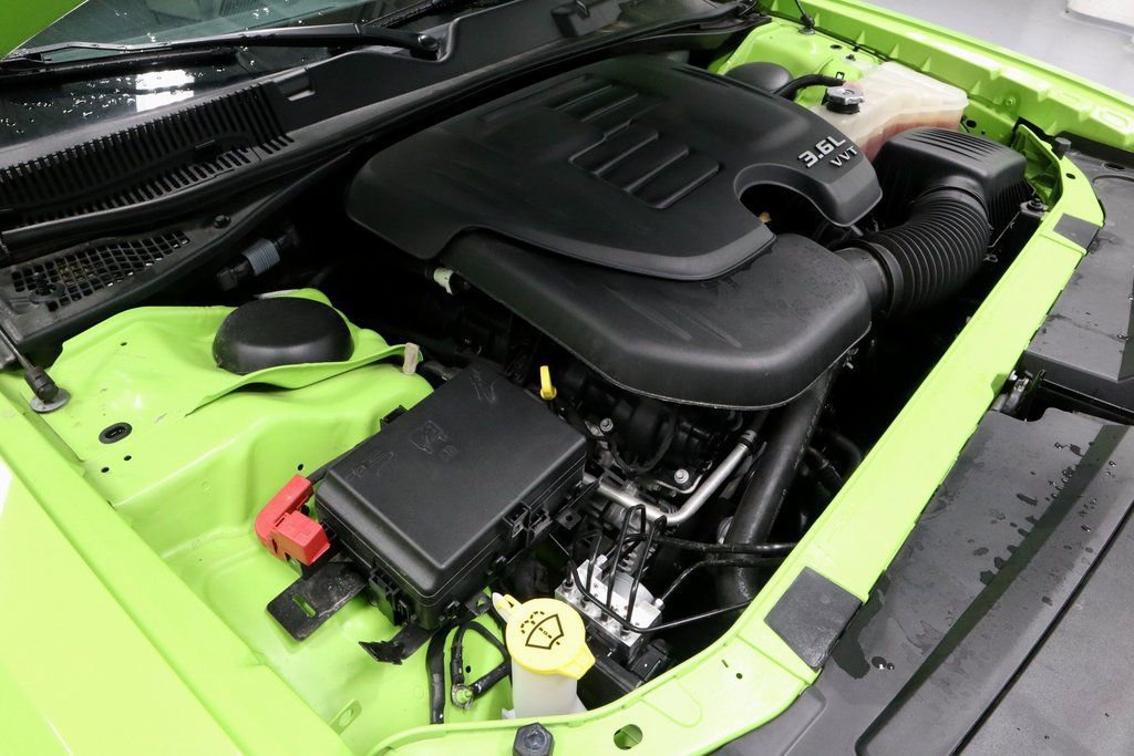 Used 2023 Dodge Challenger SXT w/ Plus Package image 17