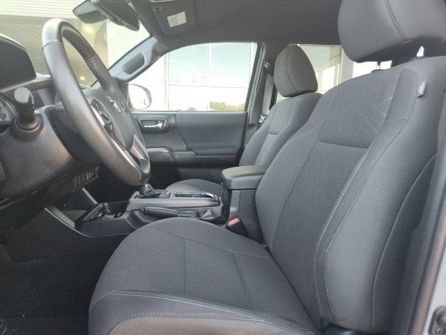 Used 2019 Toyota Tacoma TRD Off-Road AWD/4WD image 23