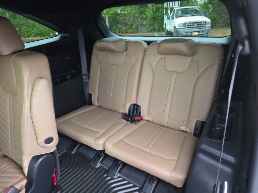 Used 2025 Kia Sorento SX Prestige w/ Olive Brown Leather Package AWD/4WD image 18