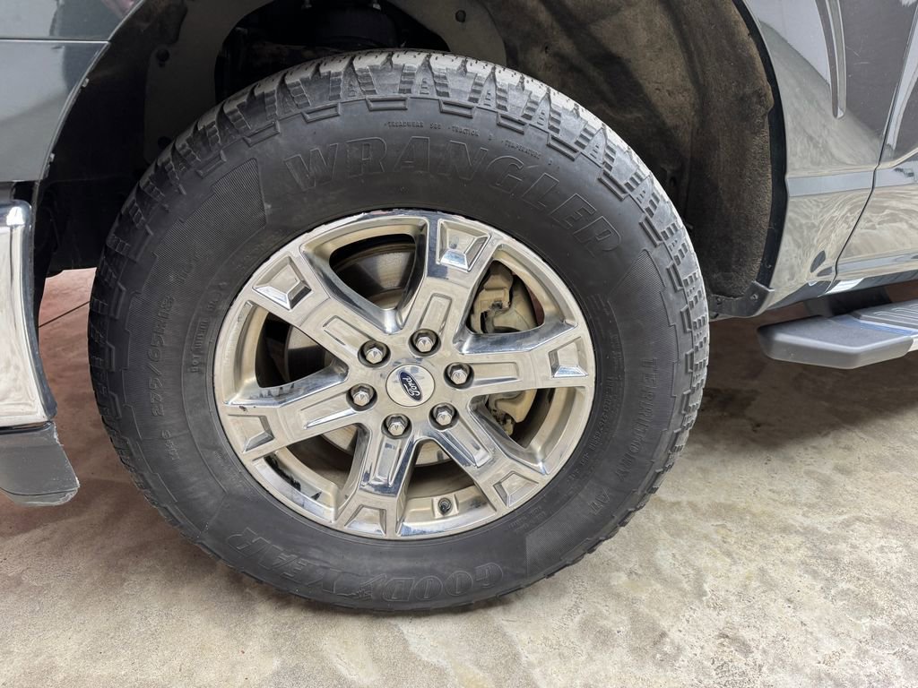 Certified 2021 Ford F150 XLT w/ Equipment Group 302A High image 28