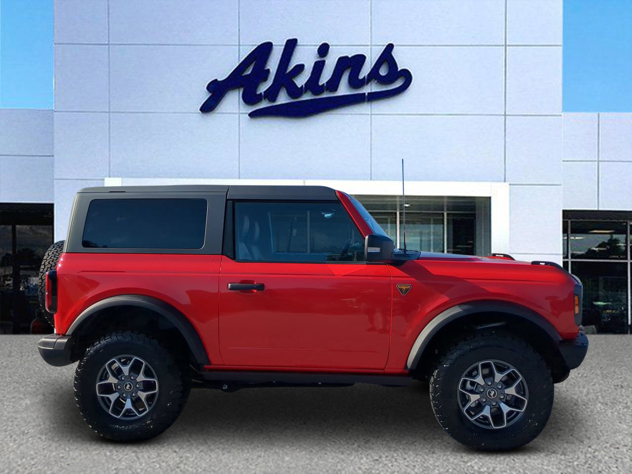 Certified 2023 Ford Bronco Badlands image 5