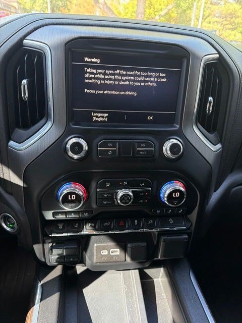 Used 2021 GMC Sierra 2500 Denali w/ Denali Ultimate Package AWD/4WD image 19