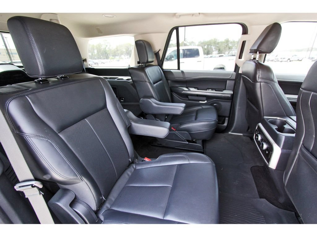 Certified 2022 Ford Expedition XLT RWD image 13