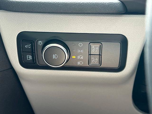 Certified 2023 Ford Escape Platinum AWD/4WD image 29