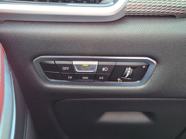 Used 2022 BMW X6 xDrive40i w/ Executive Package image 19