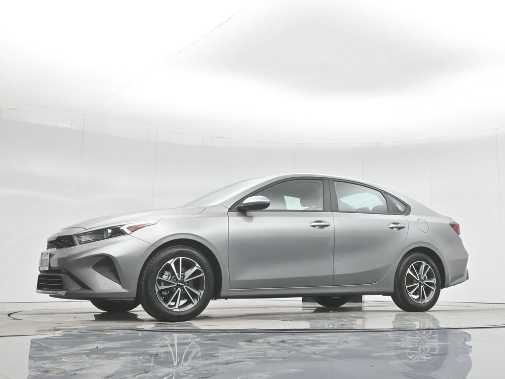 Used 2022 Kia Forte LXS FWD image 47