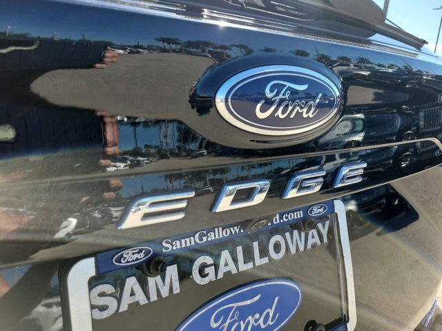 Certified 2023 Ford Edge Titanium image 12