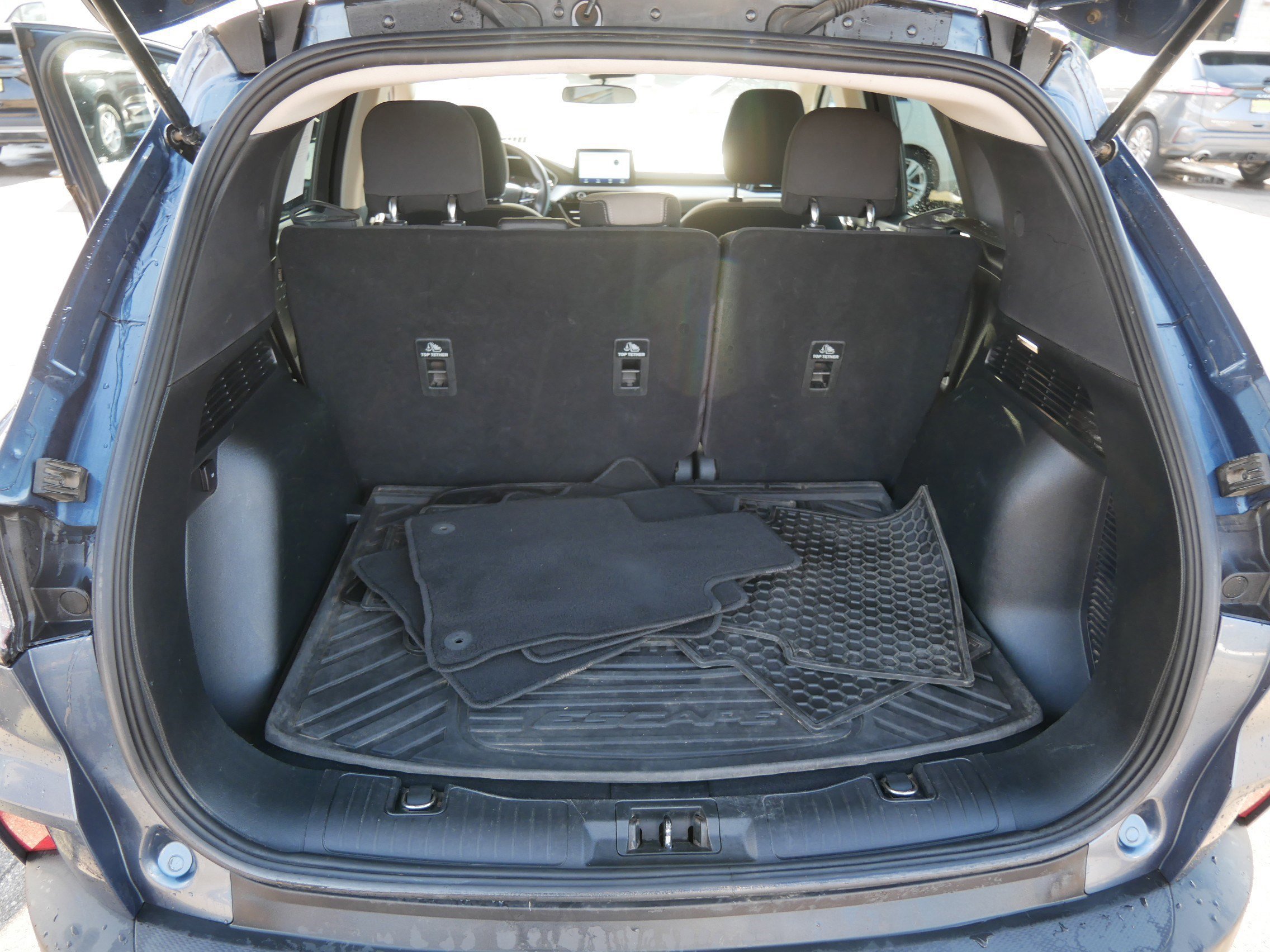 Certified 2020 Ford Escape SE image 18