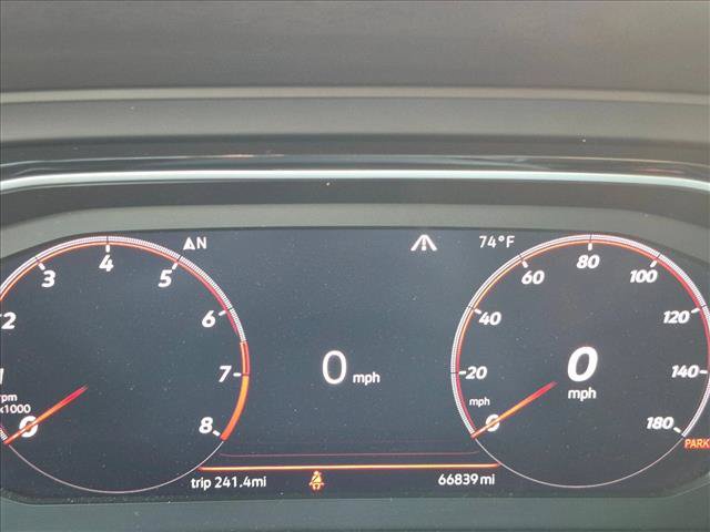 Used 2019 Volkswagen Jetta GLI Autobahn FWD image 9