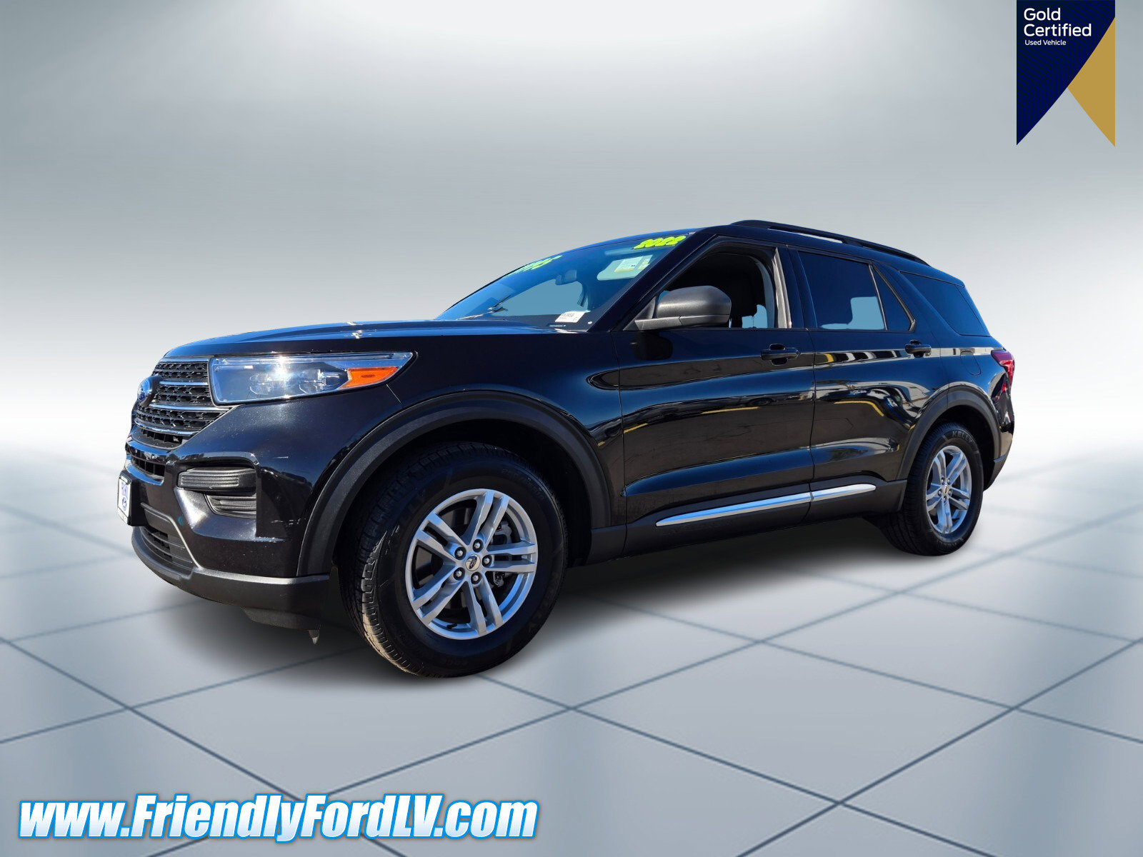 Certified 2022 Ford Explorer XLT image 2