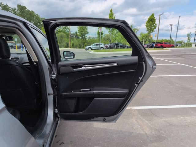 Certified 2020 Ford Fusion Titanium FWD image 18