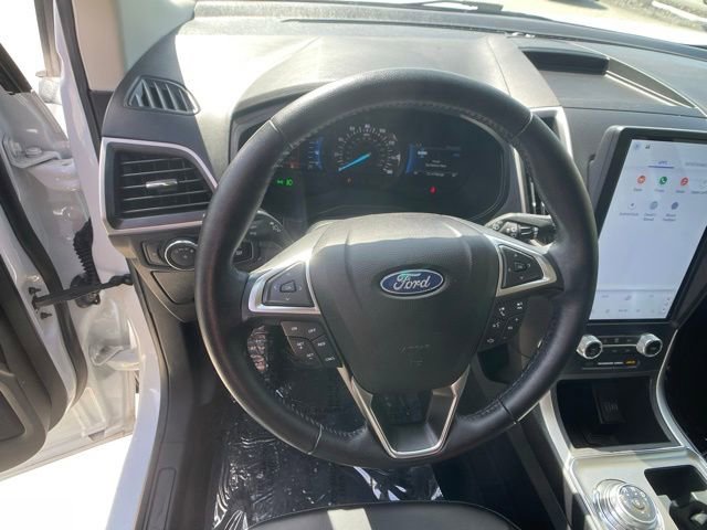 Certified 2022 Ford Edge SEL w/ Convenience Package AWD/4WD image 16