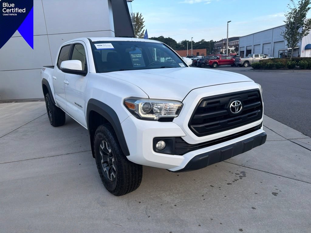 Used 2017 Toyota Tacoma TRD Off-Road AWD/4WD image 1