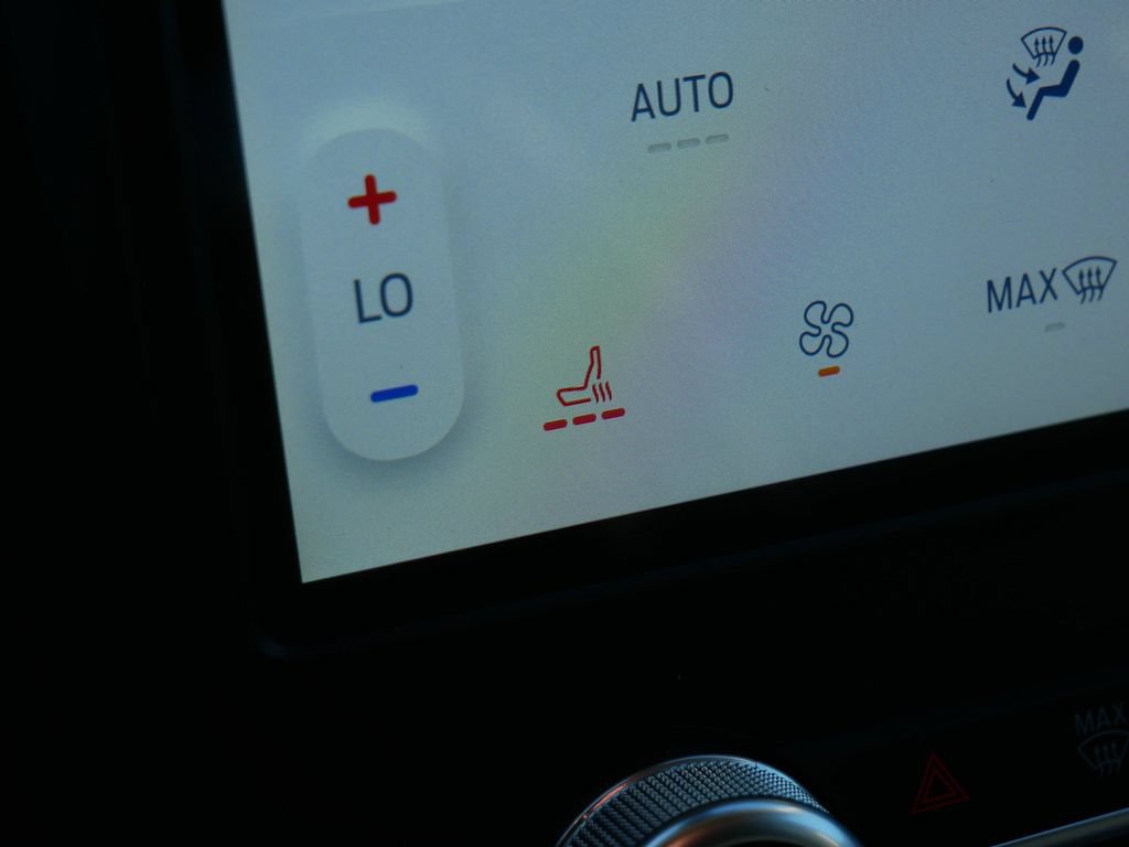 Certified 2024 Ford Edge SEL AWD/4WD image 26