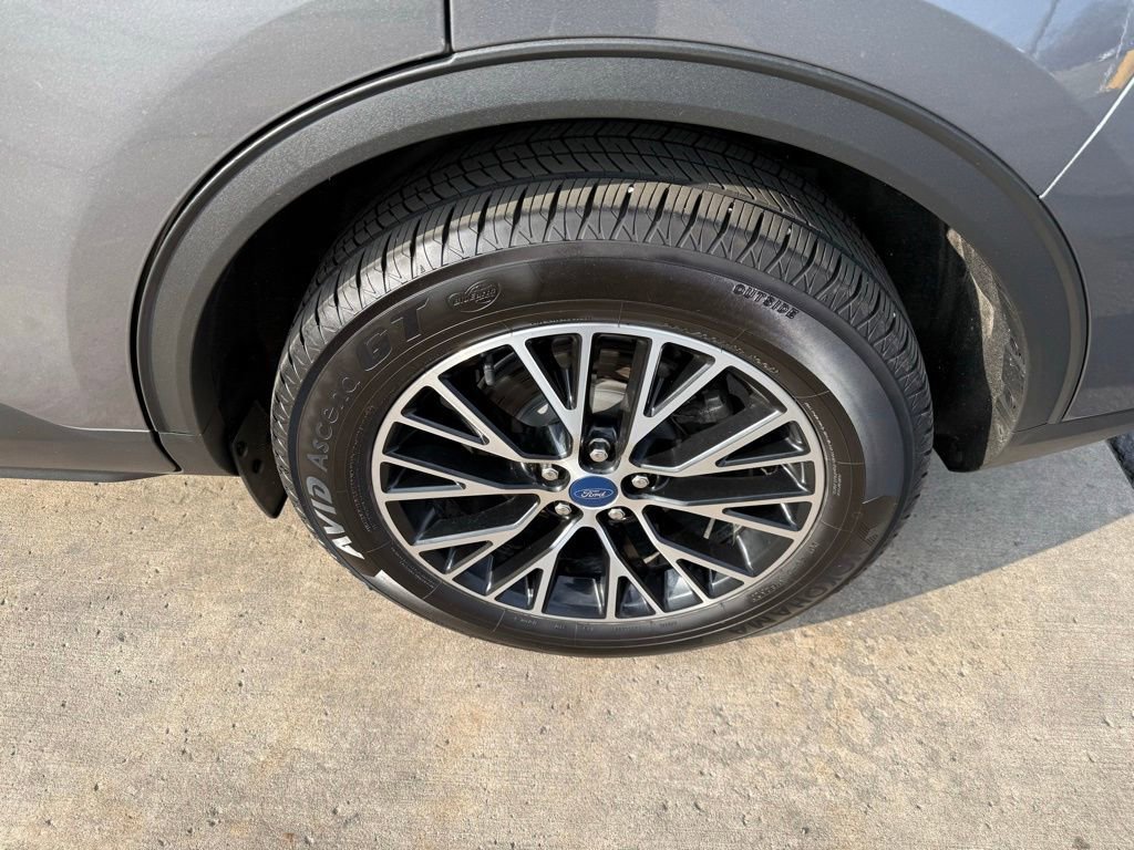 Certified 2021 Ford Escape SEL image 20