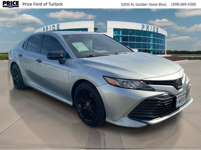 Used 2019 Toyota Camry LE image 3