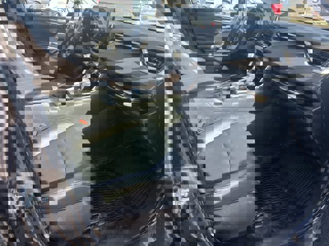 Used 2023 Toyota RAV4 XLE Premium image 15