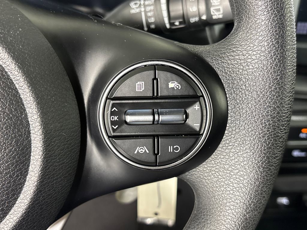 Used 2024 Kia Soul LX w/ Option Group 015 FWD image 18