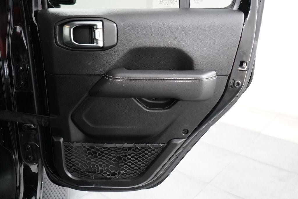 Used 2020 Jeep Wrangler Unlimited Sahara w/ Dual Top Group AWD/4WD image 22