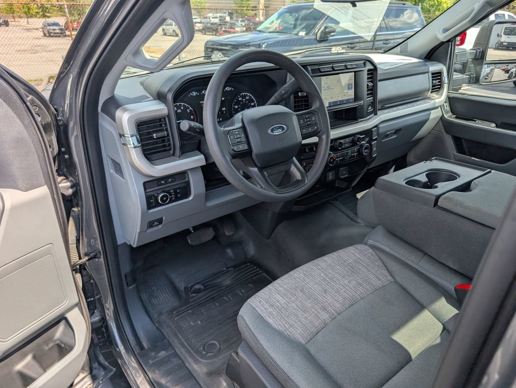Certified 2024 Ford F350 XLT w/ 360-Degree Camera Package AWD/4WD image 9
