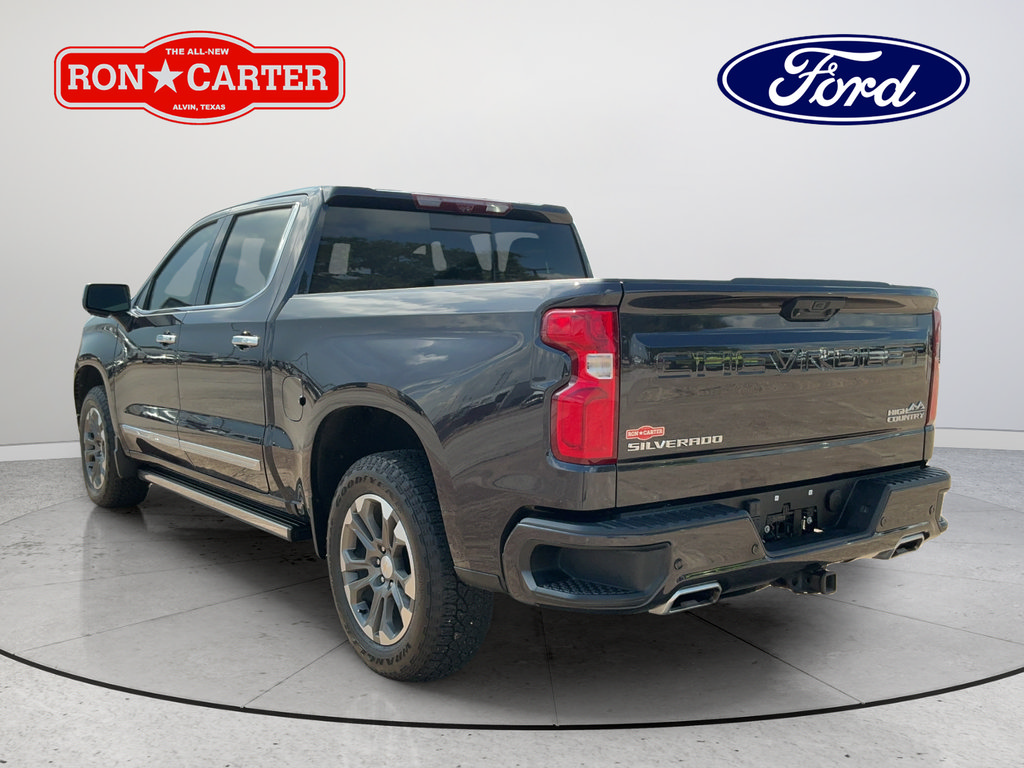 Used 2023 Chevrolet Silverado 1500 High Country w/ Technology Package AWD/4WD image 4