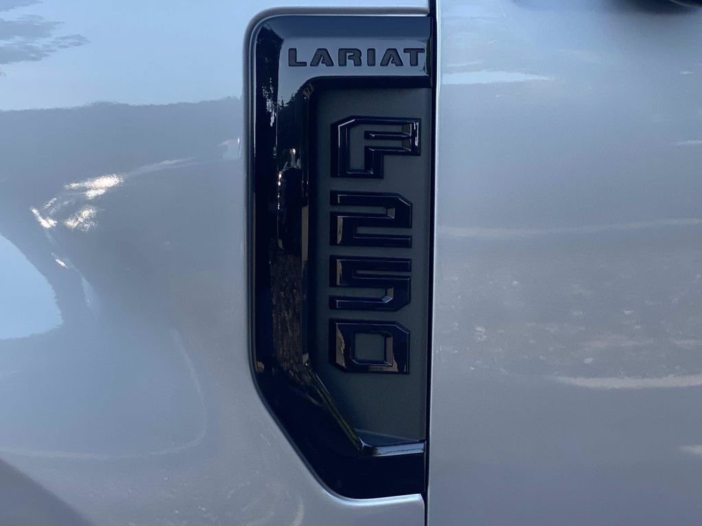 Certified 2022 Ford F250 Lariat w/ Lariat Ultimate Package AWD/4WD image 11