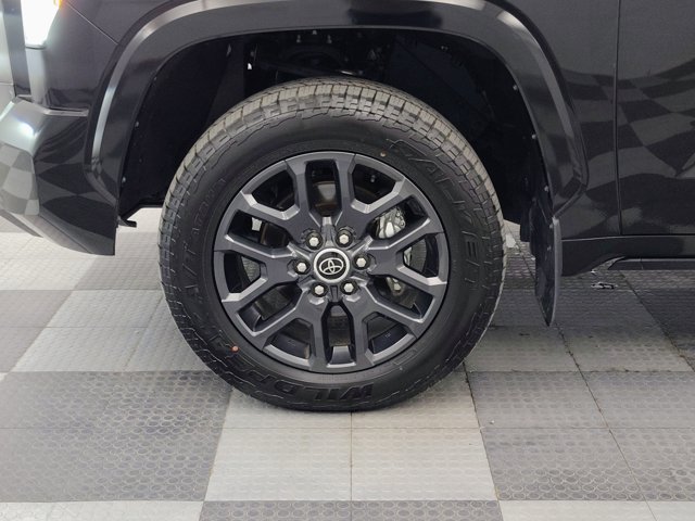 Used 2023 Toyota Tundra Platinum w/ Advanced Package AWD/4WD image 15