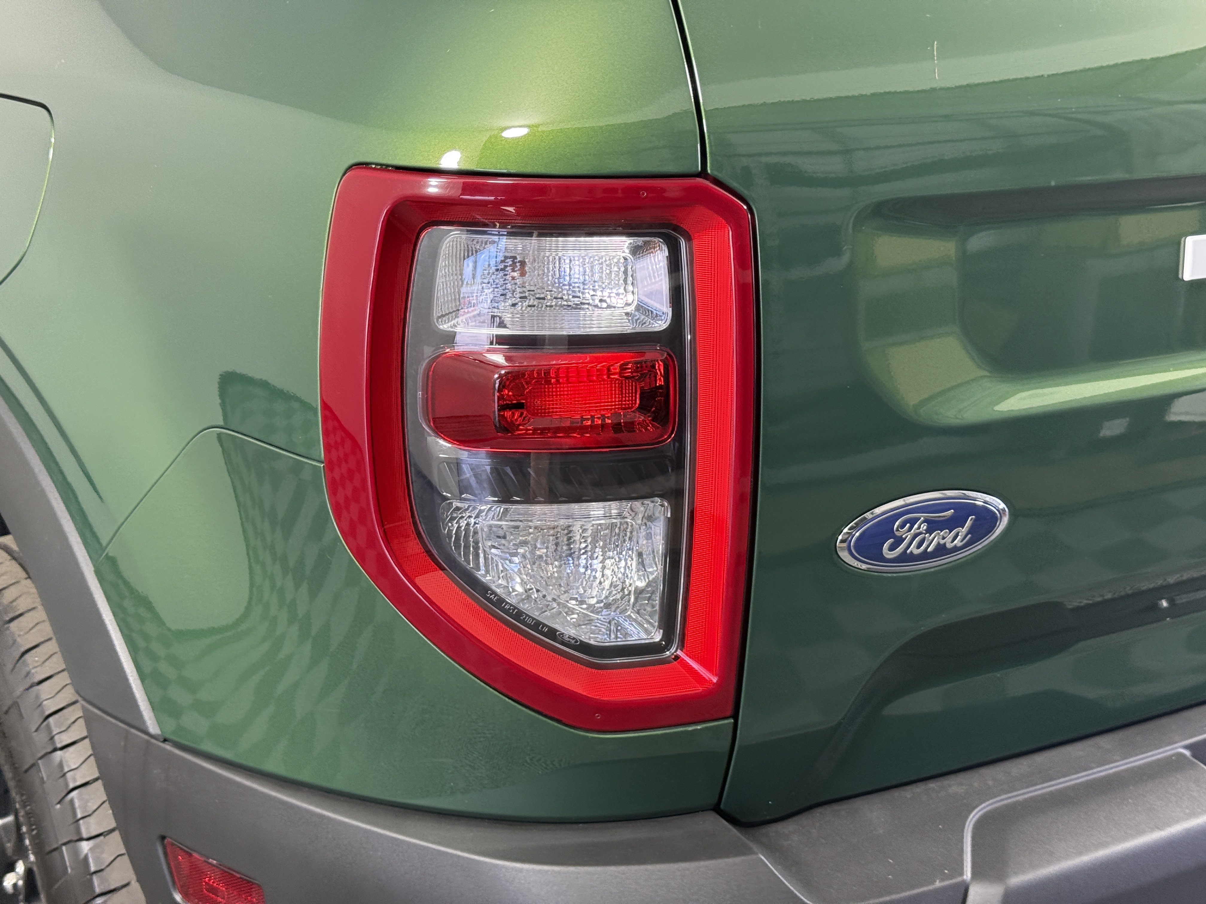Certified 2025 Ford Bronco Sport Badlands AWD/4WD image 9