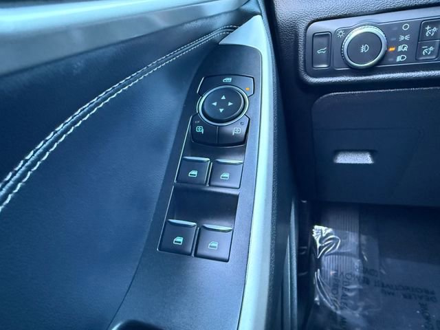 Certified 2022 Ford Explorer XLT w/ Equipment Group 202A image 27