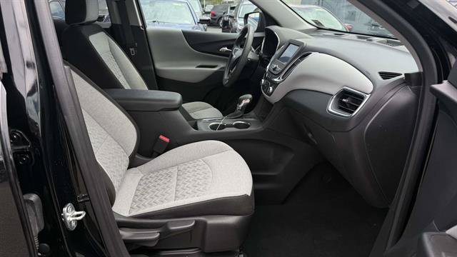 Used 2023 Chevrolet Equinox LS w/ LS Convenience Package AWD/4WD image 23