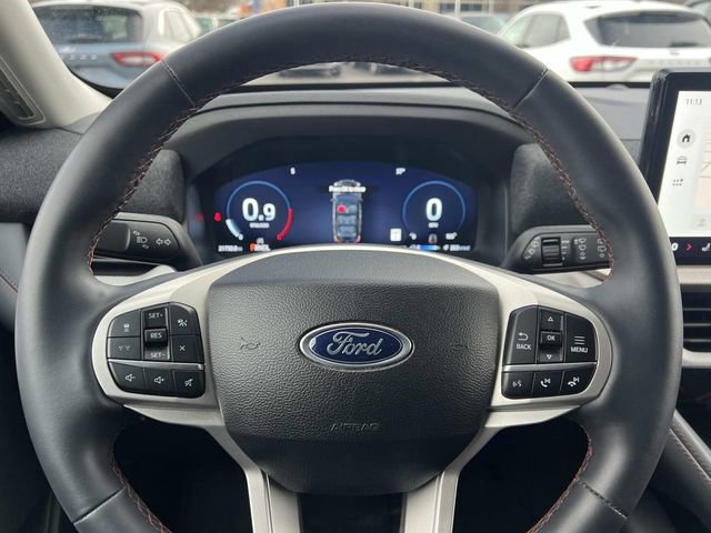 Certified 2025 Ford Explorer Active image 7