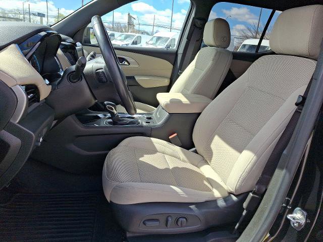 Used 2022 Chevrolet Traverse LT image 14