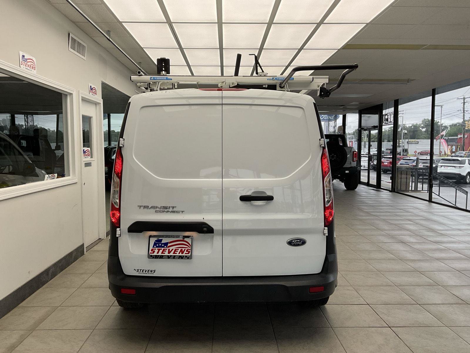 Certified 2023 Ford Transit Connect XL FWD image 6