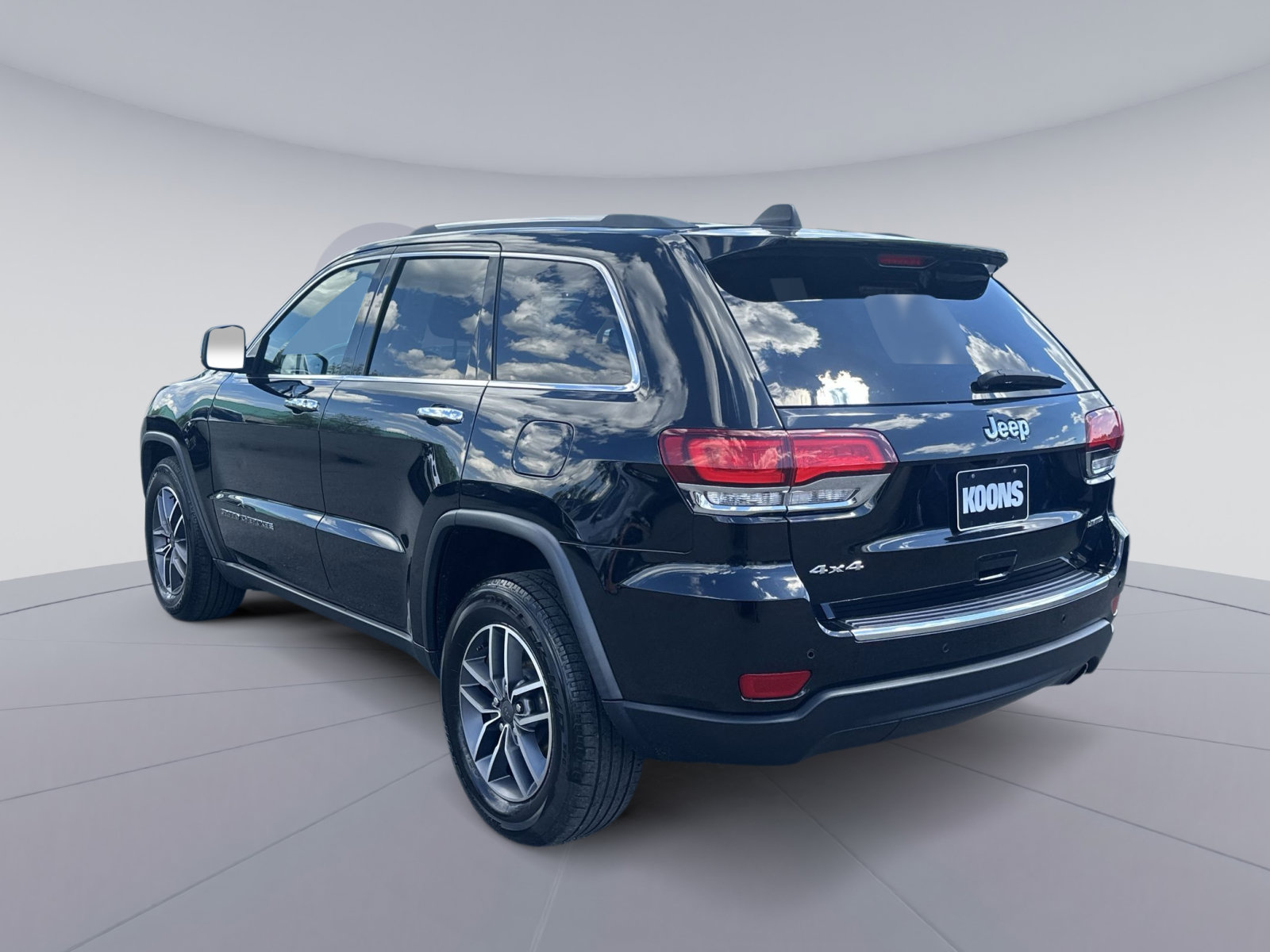 Used 2020 Jeep Grand Cherokee Limited w/ Premium Lighting Group AWD/4WD image 8